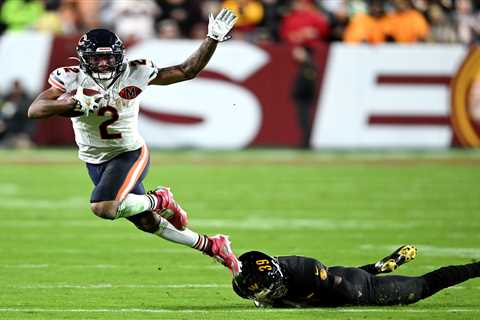 Bears’ DJ Moore hospitalized after ‘MNF’ win over Commanders