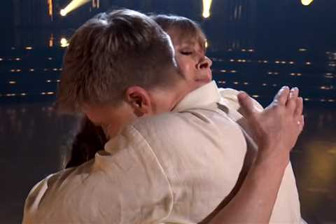 Robert Irwin Gets Emotional on 'DWTS' After Dedicating Dance to Mother