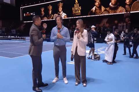 Fan bum-rushes Jannik Sinner on court for his jacket in shocking Six Kings Slam scene