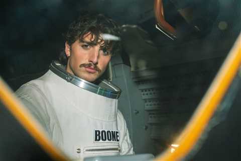 Benson Boone to Headline ‘Insanely Sick’ Show at Kennedy Space Center’s Rocket Garden