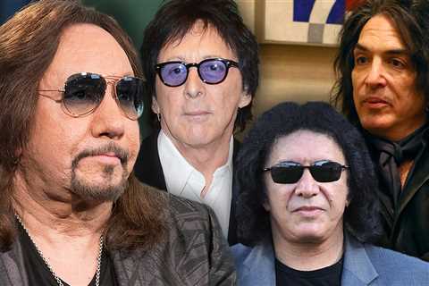 Gene Simmons, Paul Stanley and Peter Criss Attend Ace Frehley's Funeral