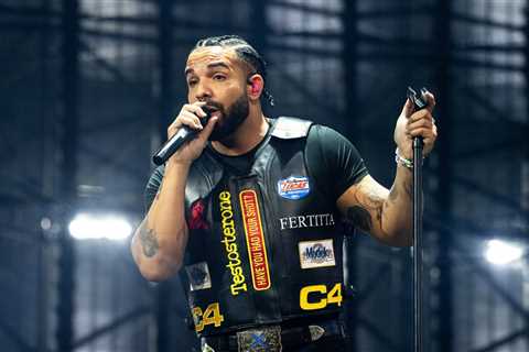 Drake Delivers a Surprise Performance at Vybz Kartel’s First-Ever Show in Toronto