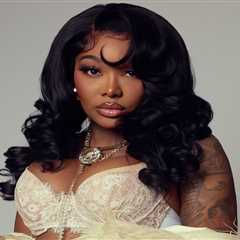 Summer Walker Reveals Chris Brown, GloRilla, 21 Savage, Latto, Sexyy Red & More Features on..