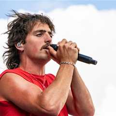 Benson Boone Jokes He ‘Can’t Believe’ His Song Didn’t Get a Grammy Nod Despite Its ‘Lyrical Genius’