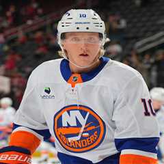 Islanders vs. Golden Knights prediction: Odds, picks, and best bet