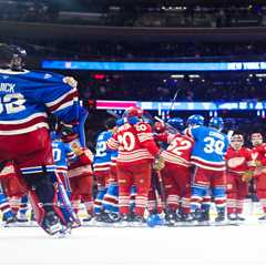 ‘Curb Your Enthusiasm’ star Jeff Garlin asked about Rangers fight during Red Wings locker room visit
