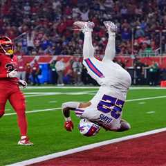 Bills’ Ray Davis returns kickoff 97 yards for touchdown on his birthday