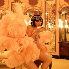 Taylor Swift’s ‘The Fate of Ophelia’ Reigns on U.K. Charts for Fifth Week