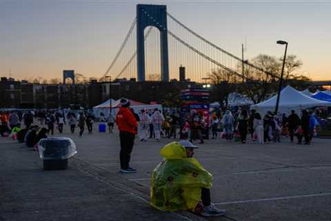 2025 NYC Marathon: Thousands of runners assemble as the Big Apple’s biggest race kicks off