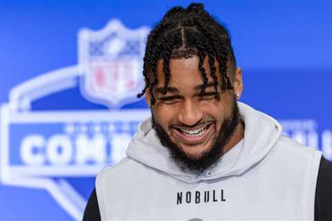 Dallas Cowboys Player Marshawn Kneeland Dead at 24