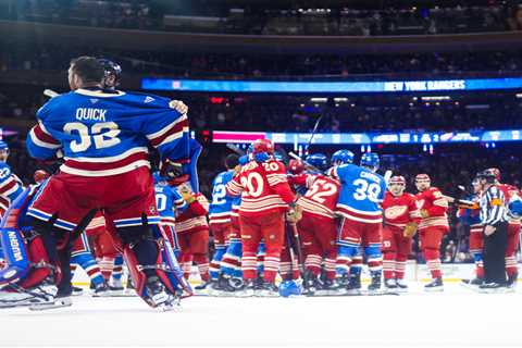 ‘Curb Your Enthusiasm’ star Jeff Garlin asked about Rangers fight during Red Wings locker room visit