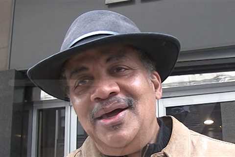 Neil deGrasse Tyson Says A.I. Ain't Funny Enough to Replace Comics Anytime Soon