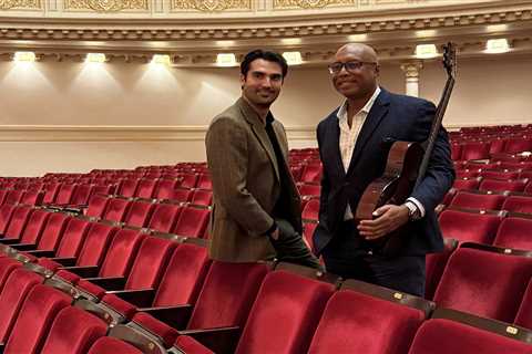Bernie Williams one half of odd couple behind unique night at Carnegie Hall: ‘Filthy Phillies fan’