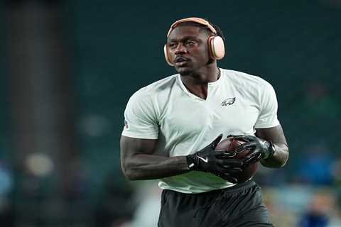 DeSean Jackson hints at issue dividing A.J. Brown and Jalen Hurts: ‘Something else going on’