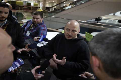 Brian Cashman confident Yankees have cash flexibility despite $300M max