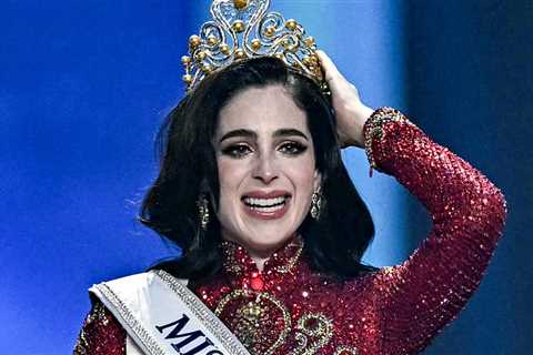Miss Universe Fans Think Mexico Only Won Because Of 'Dummy' Damage Control