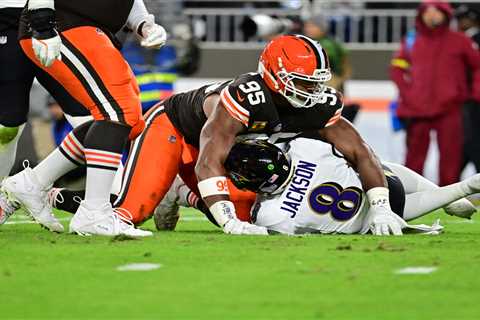 Myles Garrett’s chase of NFL sack record fueled by children’s game with mom: ‘Doesn’t seem real’