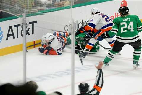 Alexander Romanov to undergo surgery after Mikko Rantanen hit in Islanders injury blow