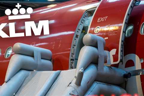 Plane Passenger Fuels Thanksgiving Travel Panic, Opens Emergency Door in Atlanta