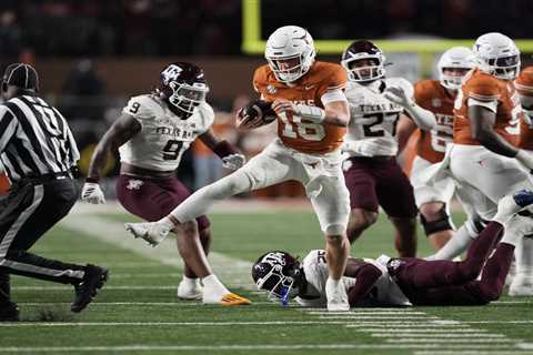 Arch Manning, Texas spoil Texas A&M’s bid for undefeated season to keep CFP hopes alive