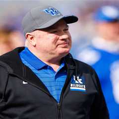 Kentucky firing longtime coach Mark Stoops after second straight losing season