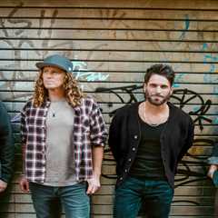 Parmalee Rides to Fifth No. 1 on Country Airplay Chart With ‘Cowgirl’