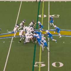 Eagles score on fake ‘tush push’ play as Saquon Barkley rips off monster run