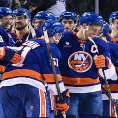 Resilient Islanders beat Golden Knights in shootout as offense breaks through