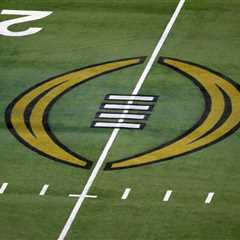 FanDuel Sportsbook promo code: Bet $5 get $250 in bonus bets if your bet wins for any CFP game