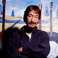 Chris Rea, British Blues Rocker Known For ‘Driving Home For Christmas,’ Dies at 74
