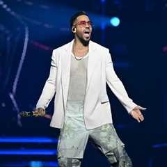 Romeo Santos Scores Record-Extending No. 1 on Latin Airplay Chart