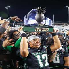 Hawaii completes shocking Hawaii Bowl comeback over Cal with last-second TD by backup QB — on his..