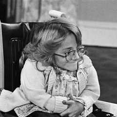 'Diff'rent Strokes' Star Melanie Watson Dead at 57