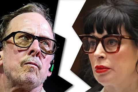 Weezer Bassist Scott Shriner's Wife Jillian Lauren Shriner Files for Divorce