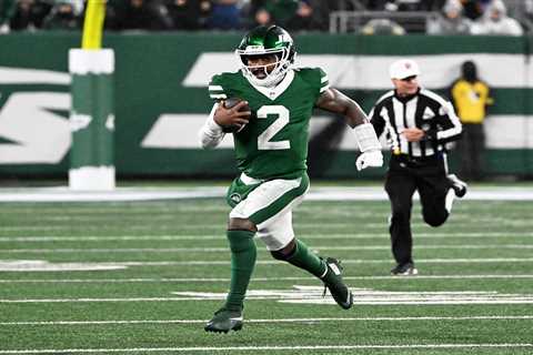 Tyrod Taylor has Jaxson Dart warning as Giants QB takes on dual-threat learning curve