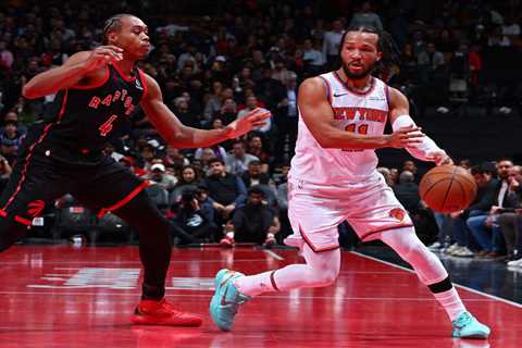 Knicks’ Jalen Brunson thriving despite getting double teamed often: ‘really patient with it’