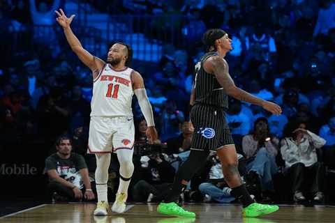 Knicks advance to NBA Cup final after knocking off Magic behind Jalen Brunson’s 40-point gem