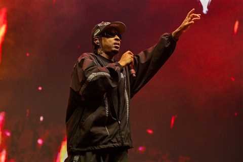 21 Savage Pleads With Young Thug & Gunna to End Feud: ‘F—k the Streets’