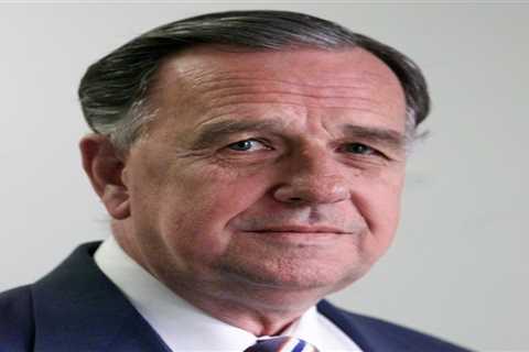 New York Post legend Ray Kerrison honored by horse racing Hall of Fame