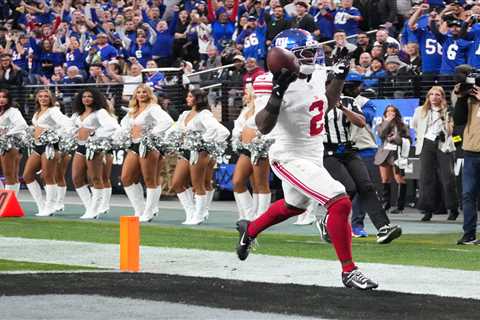 Deonte Banks picks inopportune time for highlight-reel moment as Giant with kick return touchdown