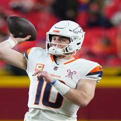 Dolphins vs. Patriots, Chargers vs. Broncos predictions: NFL Week 18 picks, odds