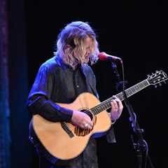 Royel Otis Guitarist Can’t Identify Reddit Sex Misconduct Accusers, Judge Says