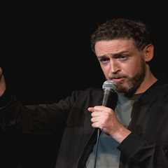 Comedian friend of Mike McDaniel lashes out at Troy Aikman, Dolphins over coach’s firing