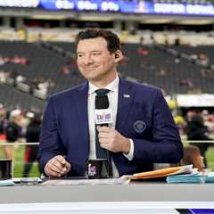 Tony Romo’s response to Bills-Jaguars playoff broadcast criticism includes health defense