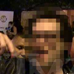 Guess Who This Crowd-Pleasing Comedian Is!