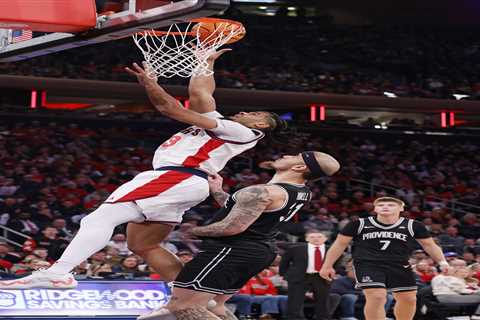 Bryce Hopkins struggles again for St. John’s — and motivates his old Providence teammates