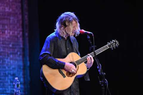 Royel Otis Guitarist Can’t Identify Reddit Sex Misconduct Accusers, Judge Says