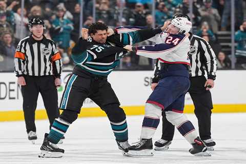 Sharks’ Ryan Reaves knocked down in haymaker-filled fight with Blue Jackets’ Mathieu Olivier
