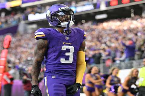 Ex-USC star Jordan Addison repeatedly refused to leave restaurant before arrest: cops