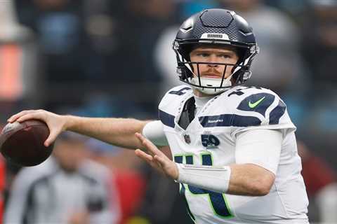 NFL Wild Card Round betting recap, trends, line movement: Super Bowl favorites, underdogs cash in
